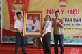 Chủ nhiệm Ủy ban Kiểm tra Tỉnh ủy Lê Quang Hùng dự Ngày hội Đại đoàn kết toàn dân tộc tại thôn Bình Sơn