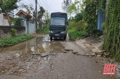 Tuyến đường “cứ mưa là ngập” ở phường Quảng Cư, TP Sầm Sơn