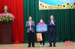 LĐLĐ huyện Vĩnh Lộc tổ chức “Tết sum vầy – Xuân gắn kết”