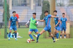 Cầu thủ Đông Á Thanh Hoá chia tay U23 Việt Nam; ông Infantino tái đắc cử cương vị chủ tịch FIFA