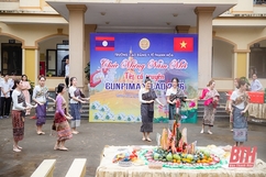 Lưu học sinh Lào tại Trường Cao đẳng Y tế Thanh Hóa đón Tết cổ truyền Bunpimay
