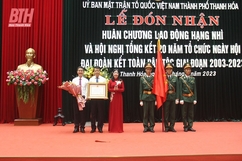 Ủy ban MTTQ TP Thanh Hóa đón nhận Huân chương Lao động hạng Nhì
