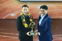Quả bóng vàng Việt Nam 2023: Thái Sơn đoạt danh hiệu Cầu thủ trẻ xuất sắc; Nội bộ Bayern lục đục