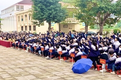 Gần 1.800 học sinh huyện Cẩm Thủy được truyền thông giáo dục tài chính
