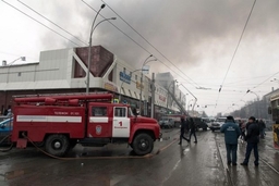 Số người thương vong trong vụ cháy trung tâm thương mại ở Nga tăng mạnh