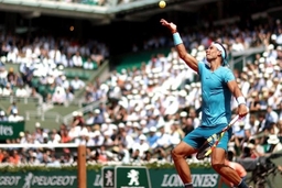 Nadal ăn mừng bằng chiến thắng thứ 900 trong sự nghiệp