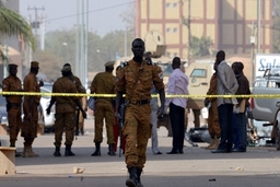 Burkina Faso: Đánh bom nhằm vào xe hộ tống, 6 người thiệt mạng