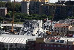 Vẫn còn nhiều người bị mất tích sau vụ sập cầu cạn tại Italy
