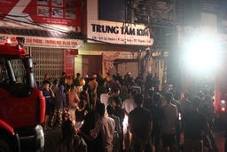Kịp thời khống chế đám cháy tại 3 ngôi nhà trên phố Lê Hoàn, TP Thanh Hóa