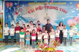 Chương trình Tết Trung thu tại Trường Mầm non thị trấn Lang Chánh