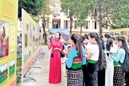 Giới thiệu, trưng bày “Một số hình ảnh về Anh hùng dân tộc Lê Lợi và khởi nghĩa Lam Sơn”