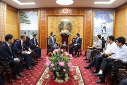 Chủ tịch UBND tỉnh Nguyễn Đình Xứng tiếp xã giao Tổng Giám đốc Tập đoàn điện lực Hàn Quốc