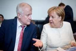 Đức: Bộ trưởng Nội vụ Horst Seehofer sẽ từ chức Chủ tịch CSU