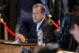 Tỷ lệ ủng hộ Tổng thống Hàn Quốc Moon Jae-in giảm 7 tuần liên tiếp
