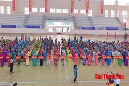 Hội LHPN Quảng Xương: Tổ chức giải bóng chuyền hơi nữ chào mừng ngày Quốc tế Phụ nữ 8-3