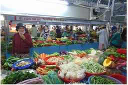 Xây dựng 190 chợ hợp chuẩn kinh doanh thực phẩm đến năm 2020