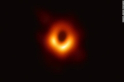 Lần đầu tiên chụp được ảnh hố đen vũ trụ