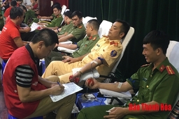 Hơn 1.000 tình nguyện viên tham gia hiến máu tình nguyện tại huyện Hà Trung