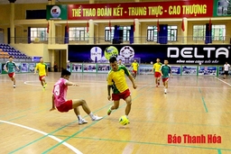 Bóng đá phong trào - điểm sáng của thể thao TP Sầm Sơn