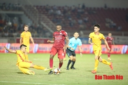Giành 1 điểm trên sân Thống Nhất, Thanh Hóa kết thúc lượt đi V.League 2019 ở nửa trên bảng xếp hạng