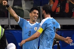 Uruguay thắng đậm trận ra quân Copa America
