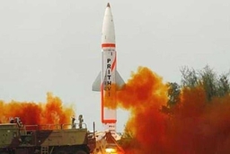 Ấn Độ phóng thử tên lửa Prithvi-II có khả năng mang đầu đạn hạt nhân