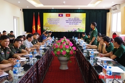 Đoàn cán bộ Quân đội nhân dân Lào tham quan, học tập tại Bộ CHQS tỉnh Thanh Hóa
