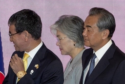 Ngoại trưởng Trung-Nhật-Hàn bắt đầu hội đàm tại Bắc Kinh