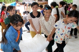 21.905 học sinh  Thanh Hóa được cấp gạo hỗ trợ học kỳ I năm học 2020 - 2021