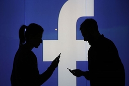 Tin giả bủa vây người dùng Facebook tại Mỹ trước thềm bầu cử 2020