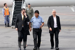 Bolivia: Biểu tình yêu cầu phục chức cho cựu Tổng thống Morales