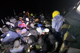 Phát hiện 7 thi thể và cứu sống hàng chục người di cư ngoài khơi Maroc