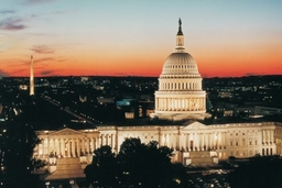 Tổng thống Mỹ ký ban hành gói ngân sách nhằm tránh chính phủ đóng cửa