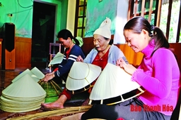 Tạo sinh kế từ các làng nghề truyền thống
