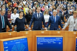 Nghị viện châu Âu bỏ phiếu thông qua thỏa thuận Brexit