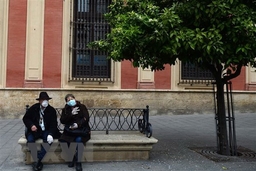 Tây Ban Nha nêu điều kiện nới lỏng biện pháp giãn cách xã hội