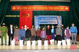 Agribank Bắc Thanh Hóa trao 1,2 tấn gạo ủng hộ người dân TP. Sầm Sơn