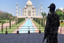 Ấn Độ mở lại đền Taj Mahal dù dịch COVID-19 vẫn diễn biến phức tạp