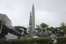Truyền thông Triều Tiên phản ứng về việc Hàn Quốc phát triển tên lửa