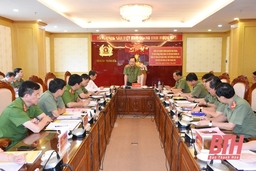Thứ trưởng Bộ Công an Nguyễn Văn Thành kiểm tra công tác bảo vệ Đại hội Đảng các cấp tại Thanh Hóa