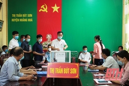 Thị trấn Bút Sơn: Hơn 100 triệu đồng ủng hộ Quỹ vắc - xin và công tác phòng, chống dịch COVID-19