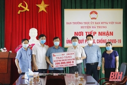 Hà Trung tiếp nhận hơn 1,2 tỷ đồng ủng hộ Quỹ phòng, chống dịch COVID-19