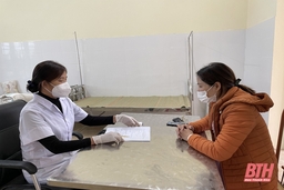 Trạm Y tế xã Vân Sơn: Chú trọng công tác chăm sóc sức khỏe bà mẹ, trẻ em