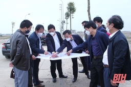 Phó Chủ tịch UBND tỉnh Mai Xuân Liêm kiểm tra tình hình đầu tư hạ tầng các cụm công nghiệp tại huyện Hoằng Hóa