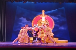 Nhà hát nghệ thuật truyền thống Thanh Hóa tổng duyệt vở tuồng “Hoàng đế Lê Đại Hành”