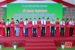 Khai trương trưng bày và giới thiệu sản phẩm nông sản, thực phẩm an toàn tỉnh Thanh Hóa năm 2022