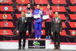 VĐV Trương Thị Thương của Thanh Hóa giành huy chương tại Giải Vô địch Karate châu Á năm 2022