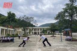 Xây dựng trường chuẩn quốc gia ở Quan Sơn