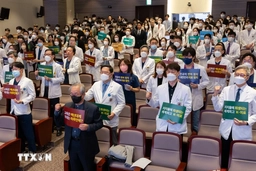 Chính phủ Hàn Quốc không đàm phán về kế hoạch tăng chỉ tiêu tuyển sinh ngành y