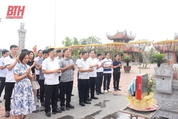 Đoàn công tác tỉnh Thanh Hóa dâng hương tại chùa Vĩnh Nghiêm và thăm Khu Di tích lịch sử chiến thắng Xương Giang